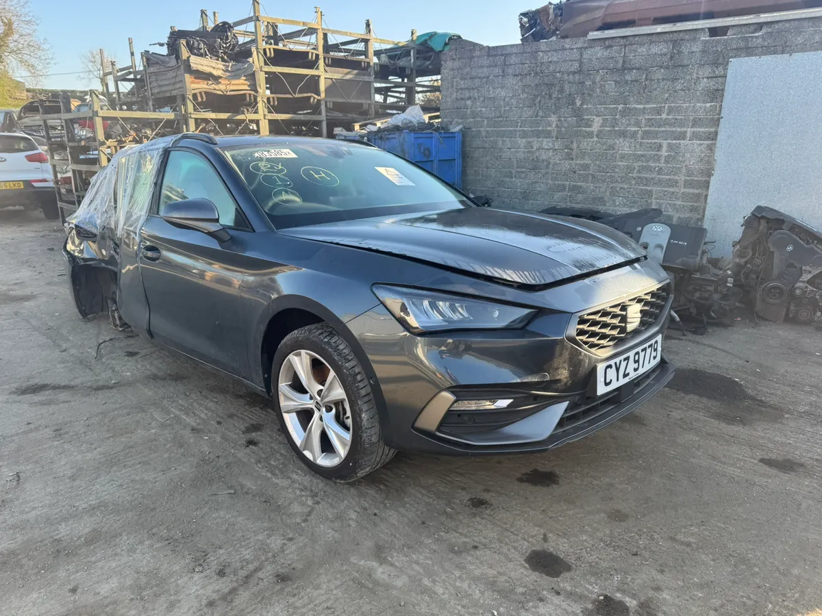 Breaking 2024 seat Leon Fr 1.5 hybrid - Image 1