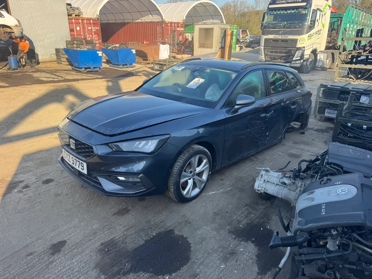 Breaking 2024 seat Leon Fr 1.5 hybrid - Image 2