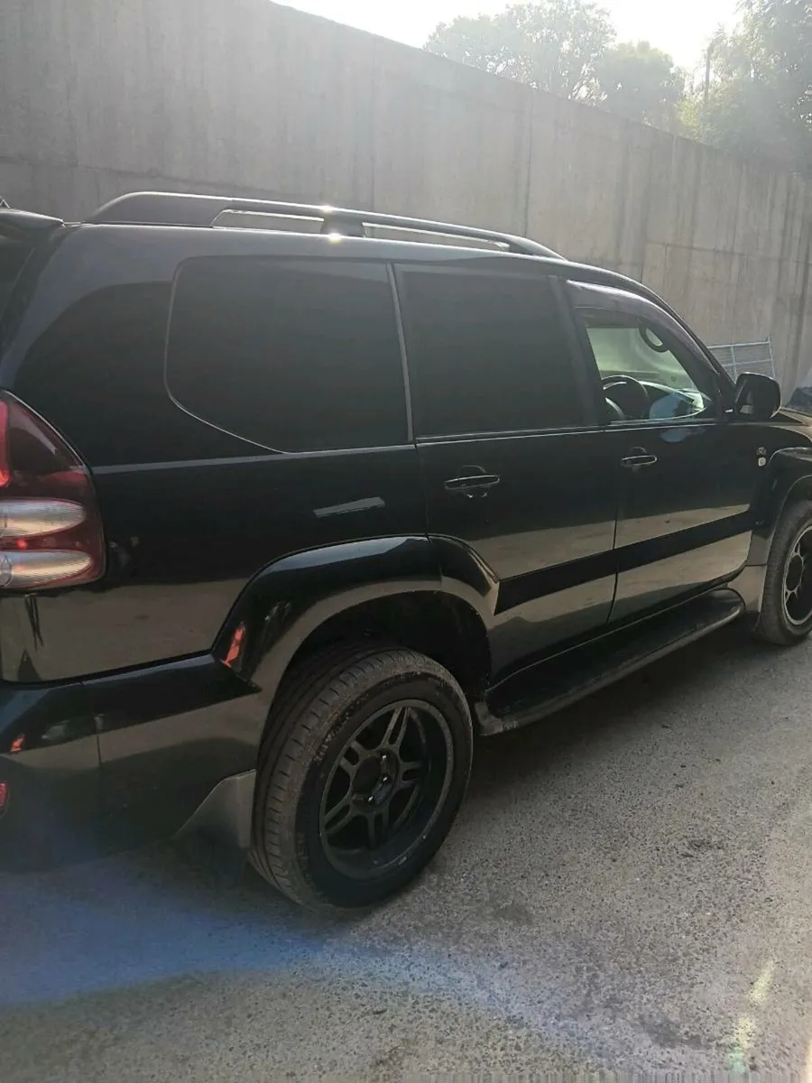 Toyota Landcruiser - Image 4