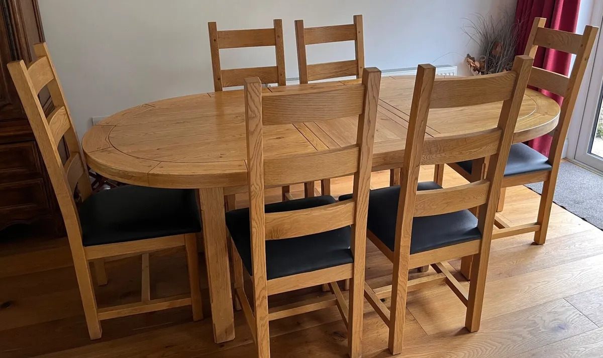Oak dining room table (extensible) and 6 chairs - Image 4
