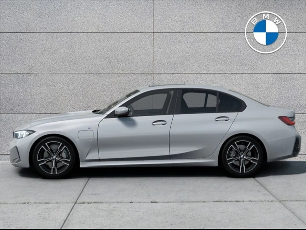 BMW 3 Series 330e M Sport - Image 2