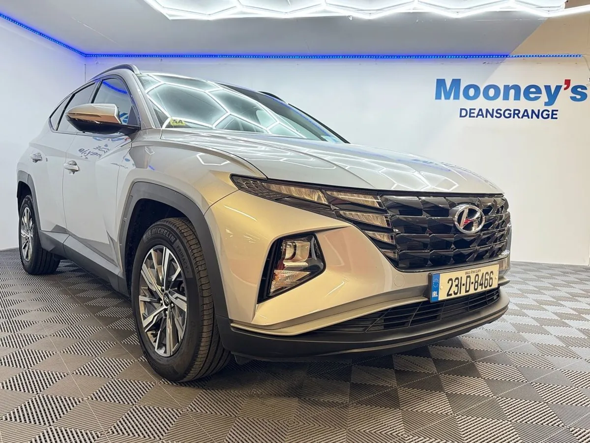 Hyundai Tucson 2WD Executive HEV Auto - Image 1