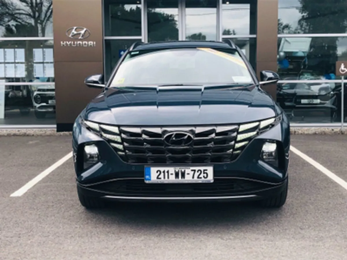Hyundai Tucson Executive Plus 1.6 Hybrid Automatic - Image 2