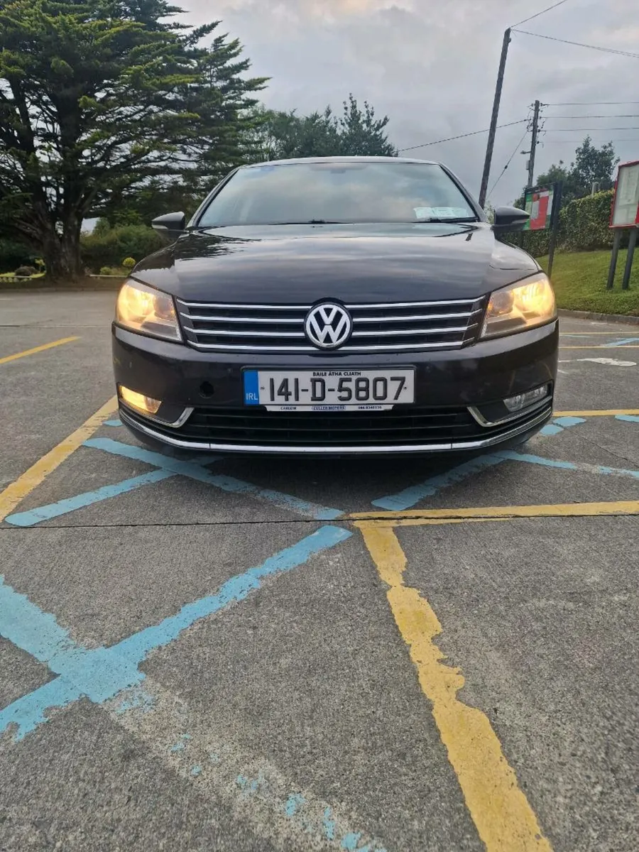 Volkswagen Passat - Image 1