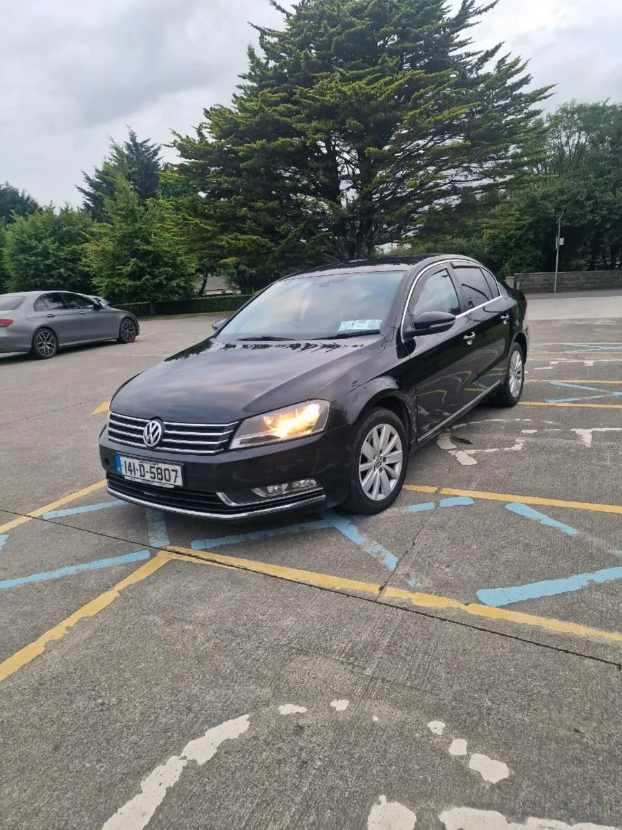 Volkswagen Passat - Image 2