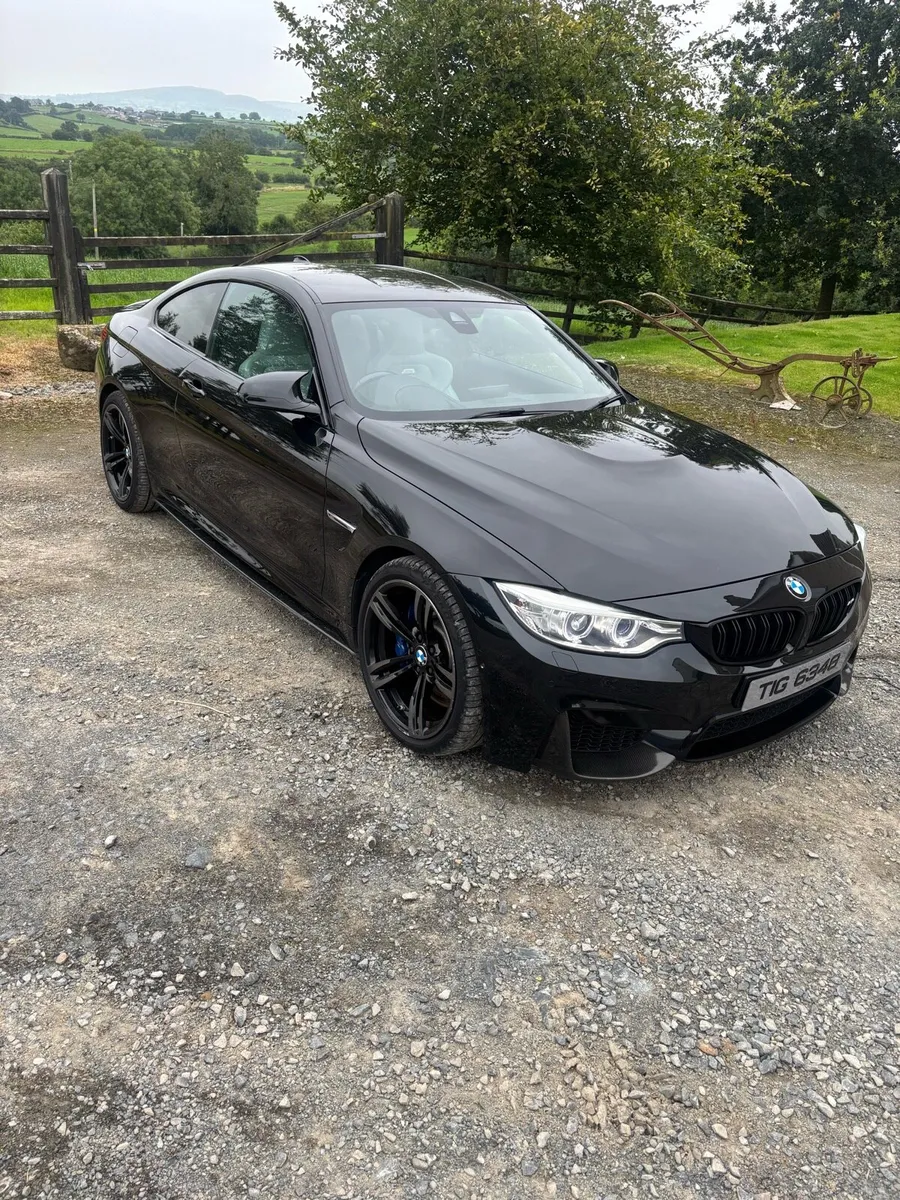 BMW M4 - Image 3
