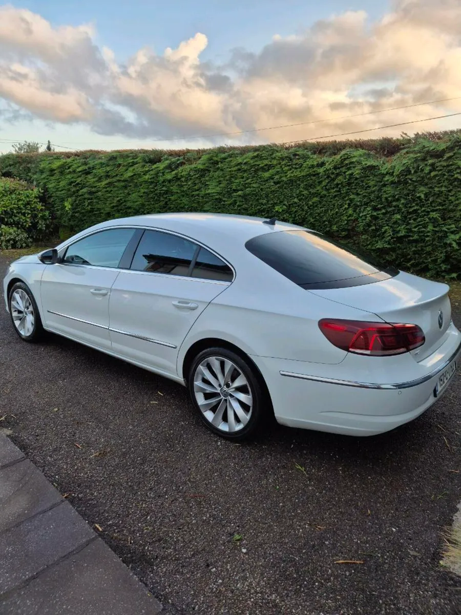 Volkswagen CC couple 2.0 l diesel 2015 - Image 1