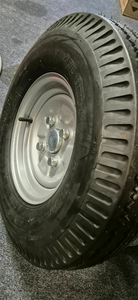 €249 2x stubs 2x 10in wheels 🛞 - Image 2