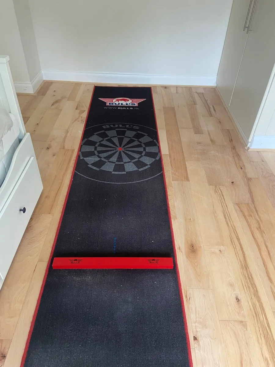 Dart Board, foam surround, oche and darts. - Image 2