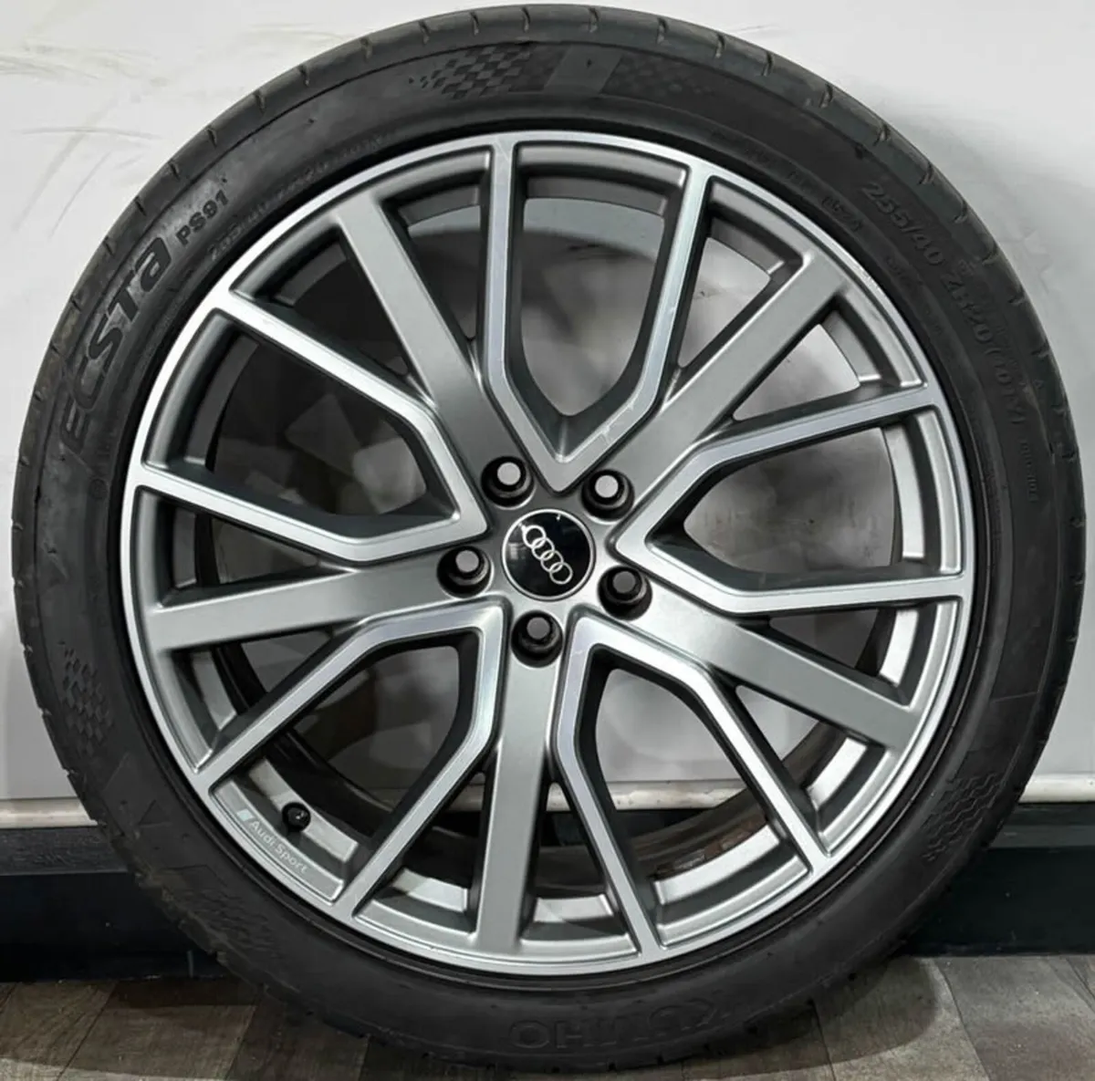 20" GENUINE AUDI A6 C8 ALLOY WHEELS & TYRES - Image 4
