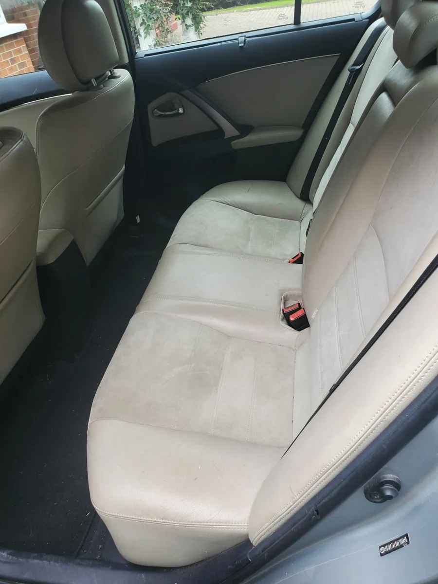 Toyota Avensis 2014 - Image 3