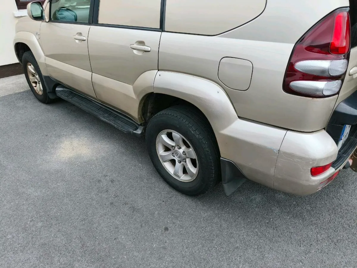 Toyota land Cruiser - Image 2