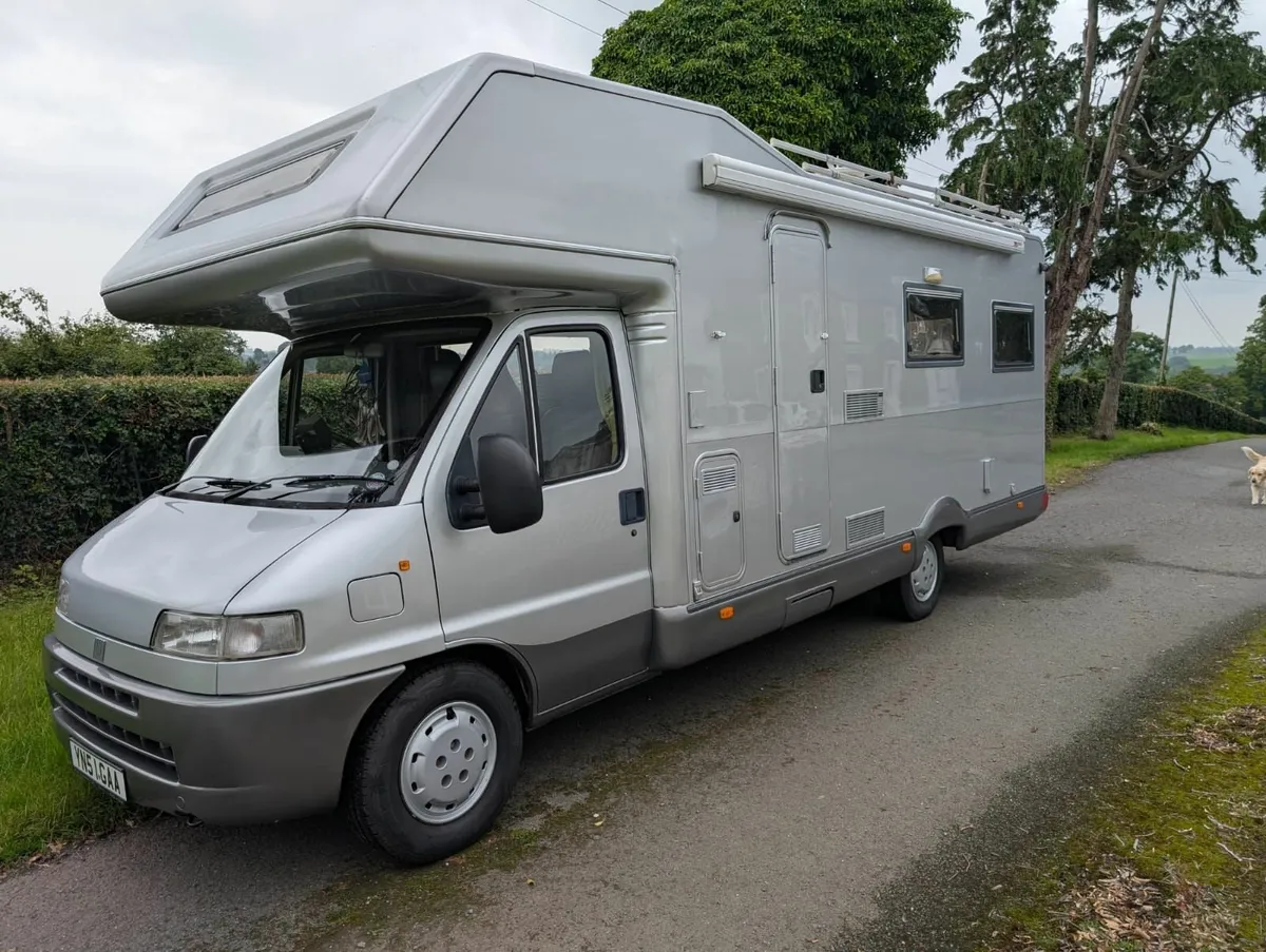 Motorhome - The best 2001 example you will find - Image 1