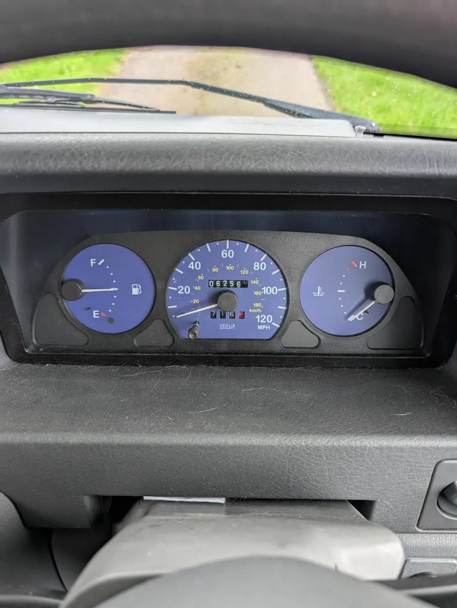 Motorhome - The best 2001 example you will find - Image 4