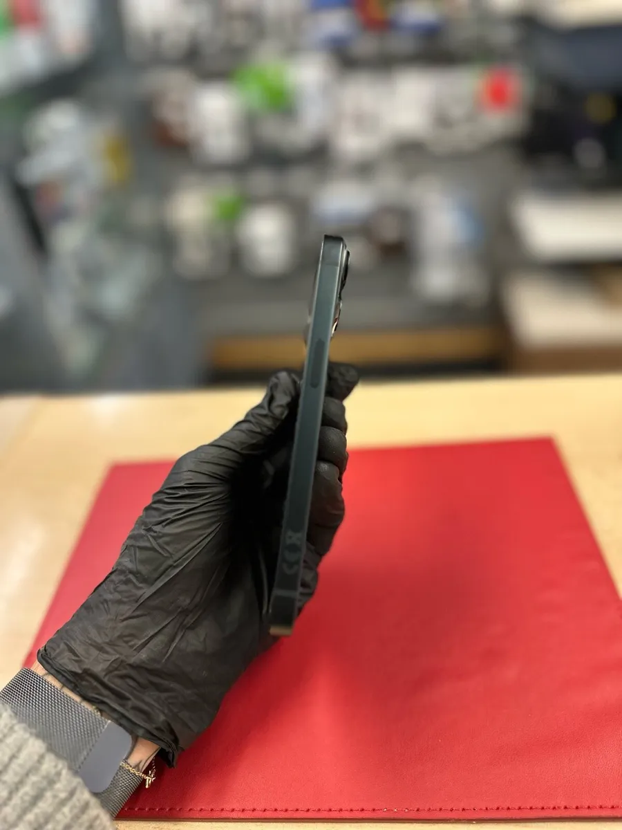 iPhone 14 128gb unlocked - Image 3