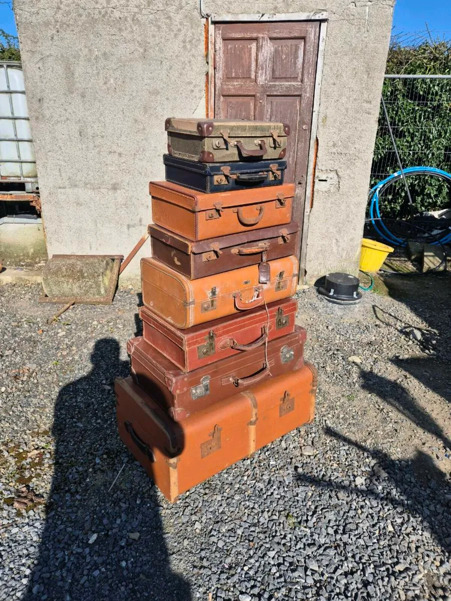 Vintage suitcases - Image 1