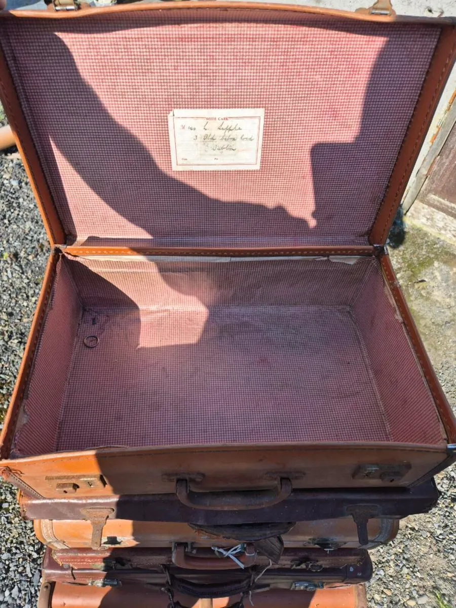 Vintage suitcases - Image 4