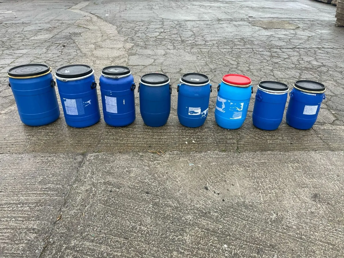 Plastic barrels with lid and clamp - Image 3