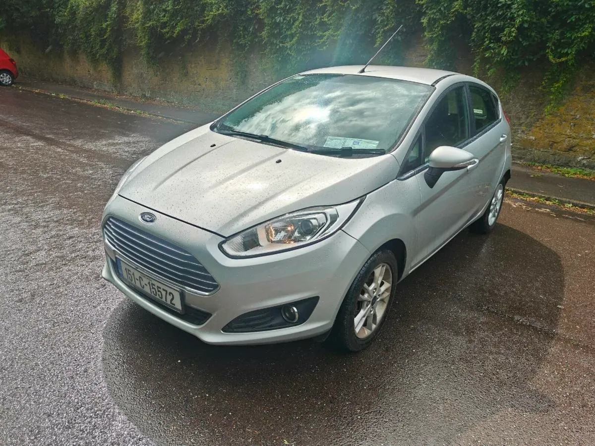 2015 Ford Fiesta New NCT 09-26 - Image 2