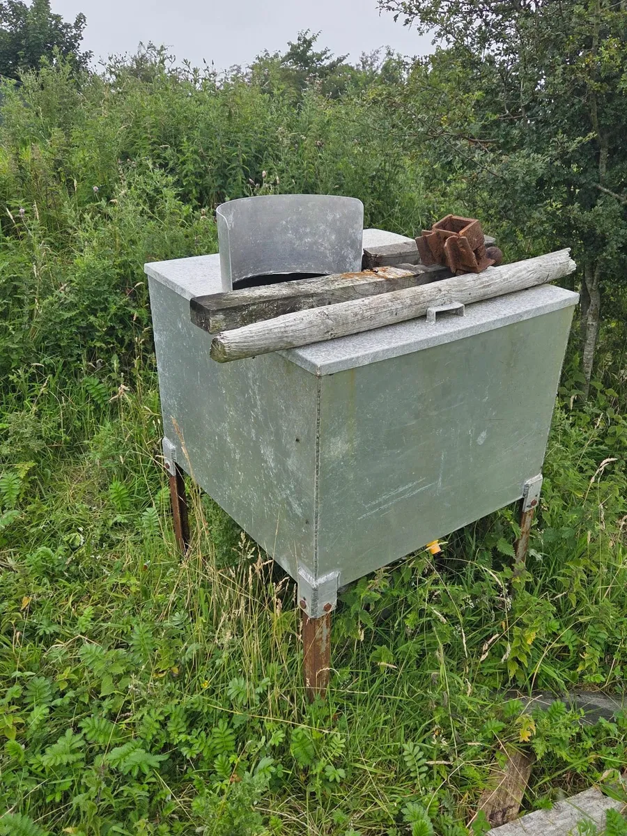 Meal Bin - Image 1