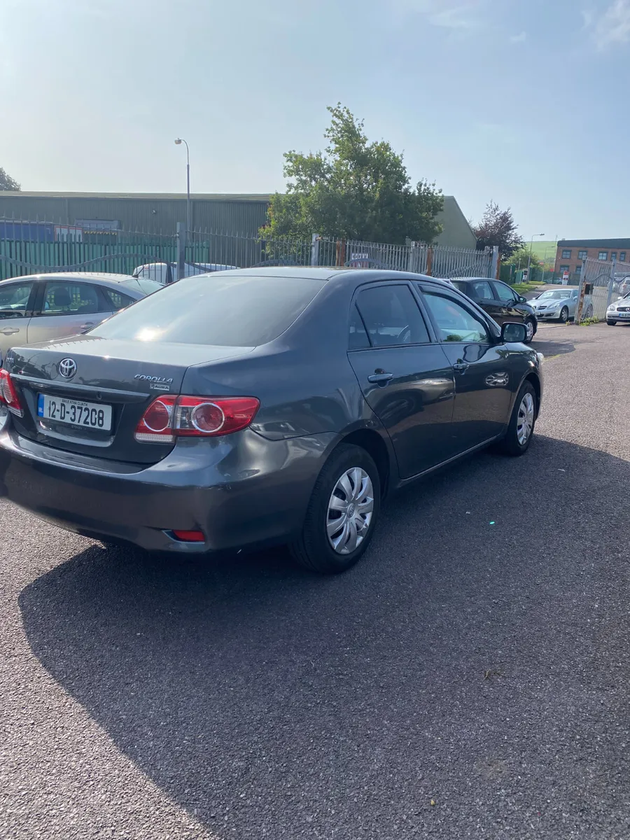 Toyota Corolla 2012 LOW MILAGE CAR - Image 4