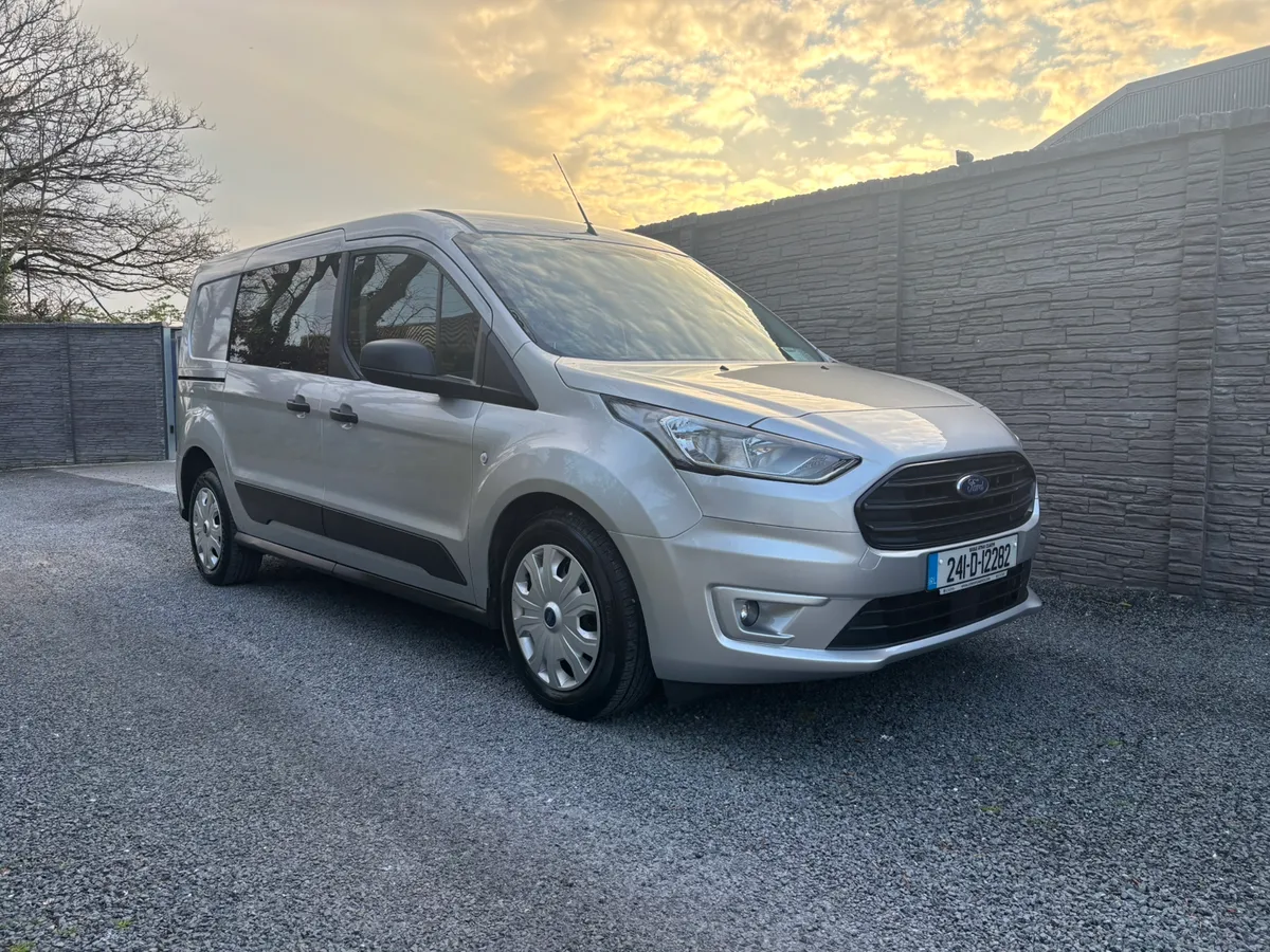 Ford Transit Connect Crew Cab - Image 2
