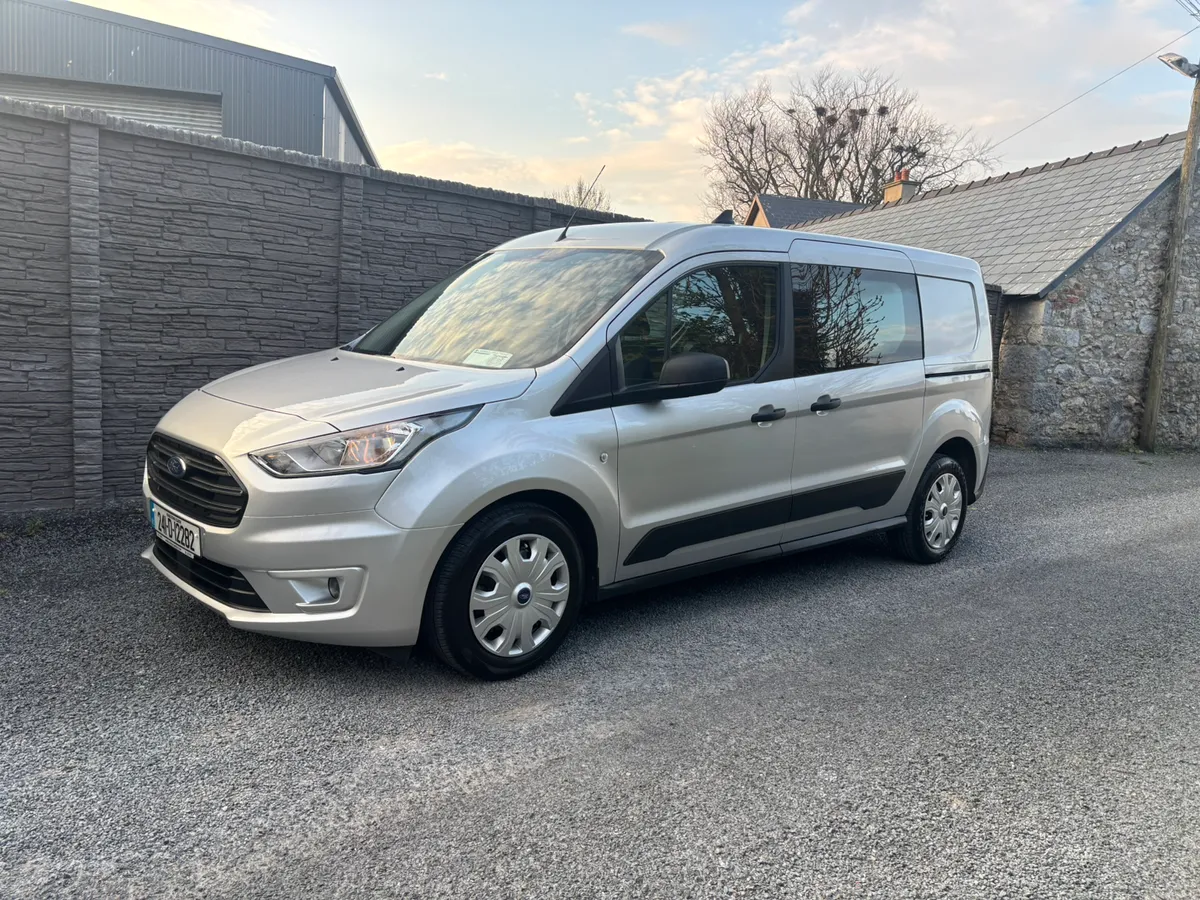 Ford Transit Connect Crew Cab - Image 4