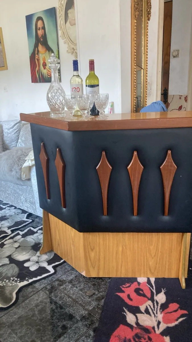 Vintage cocktail bar - Image 3