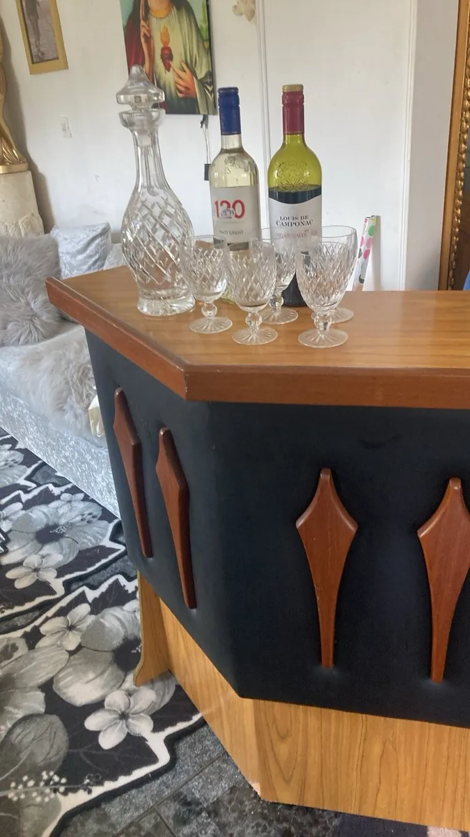 Vintage cocktail bar - Image 4