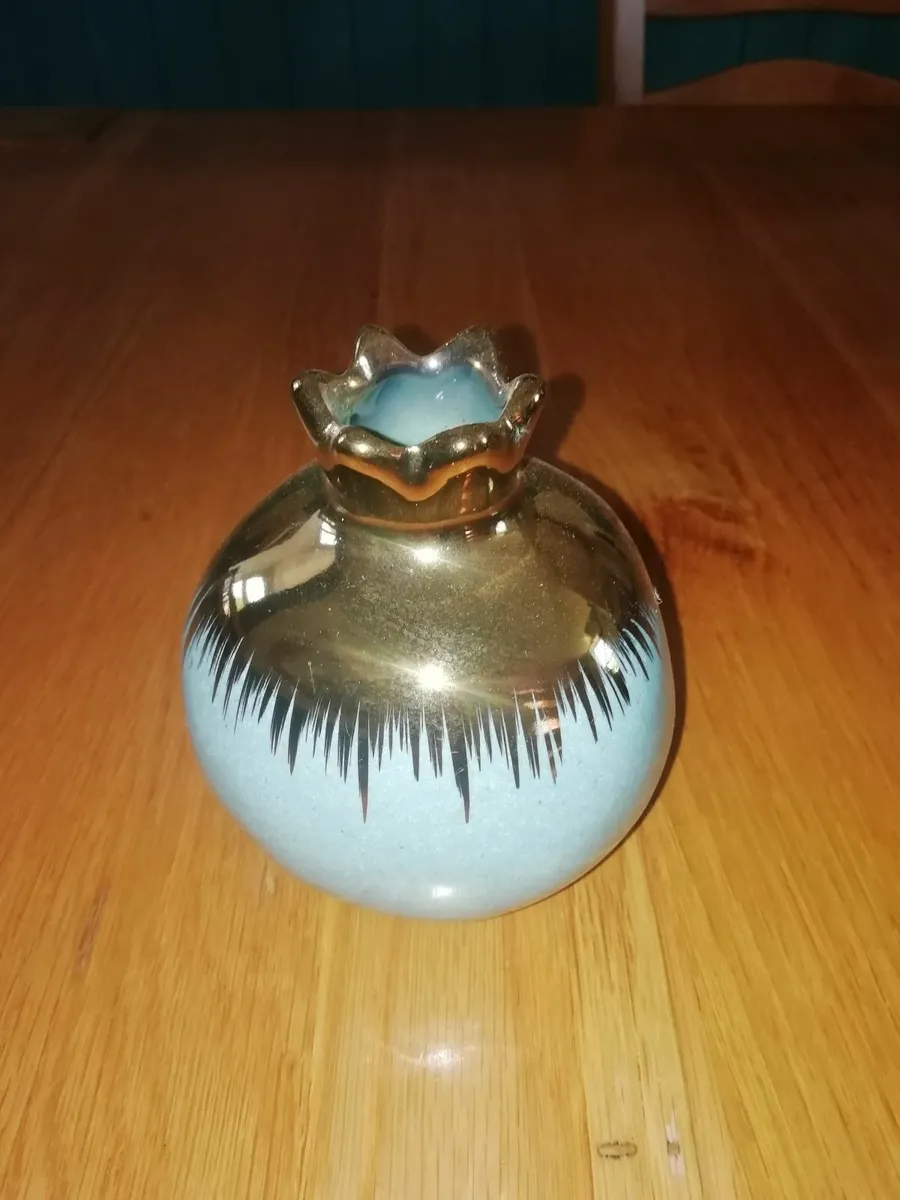 Small vase - Image 1