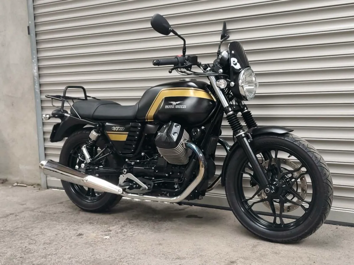 Moto Guzzi V7 ii Special - Image 1
