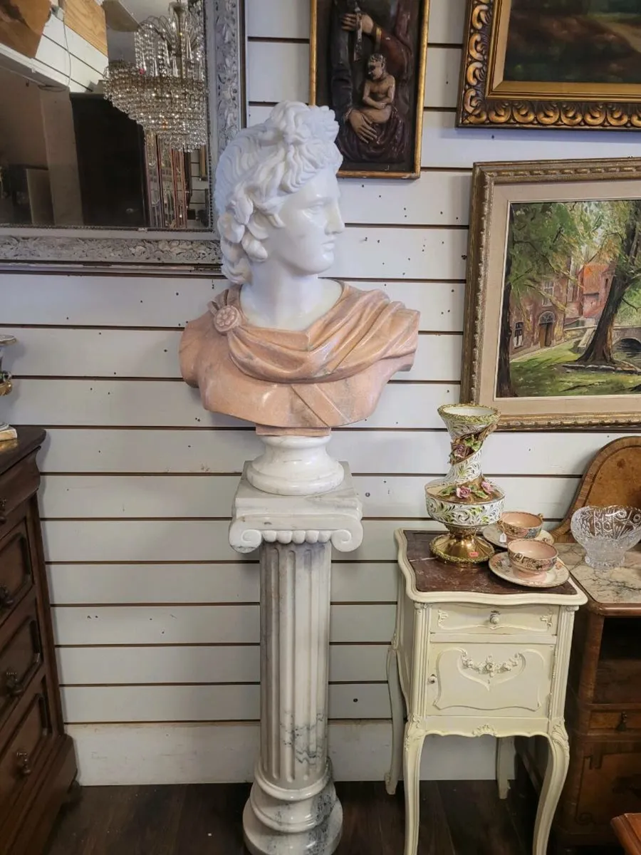 APOLLO marble bust.300 kg. - Image 1