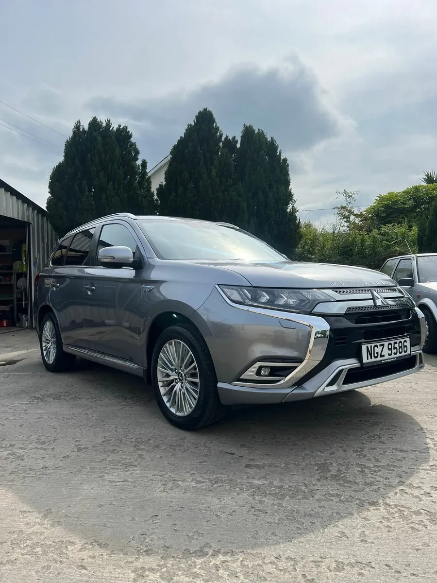 Mitsubishi Outlander 2019 - Low Mileage - Low VRT - Image 2