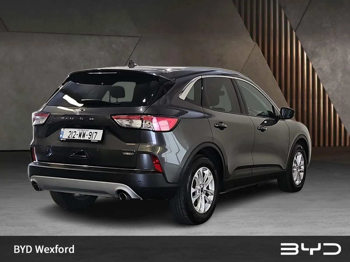 Ford Kuga 2.5 Duratec 190PS Fhev Titanium Auto - Image 4