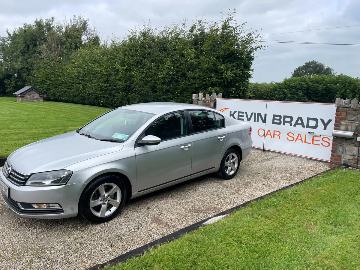 VOLKSWAGEN PASSAT 1.6 TDI S BLUEMOTION 105 BHP - Image 3