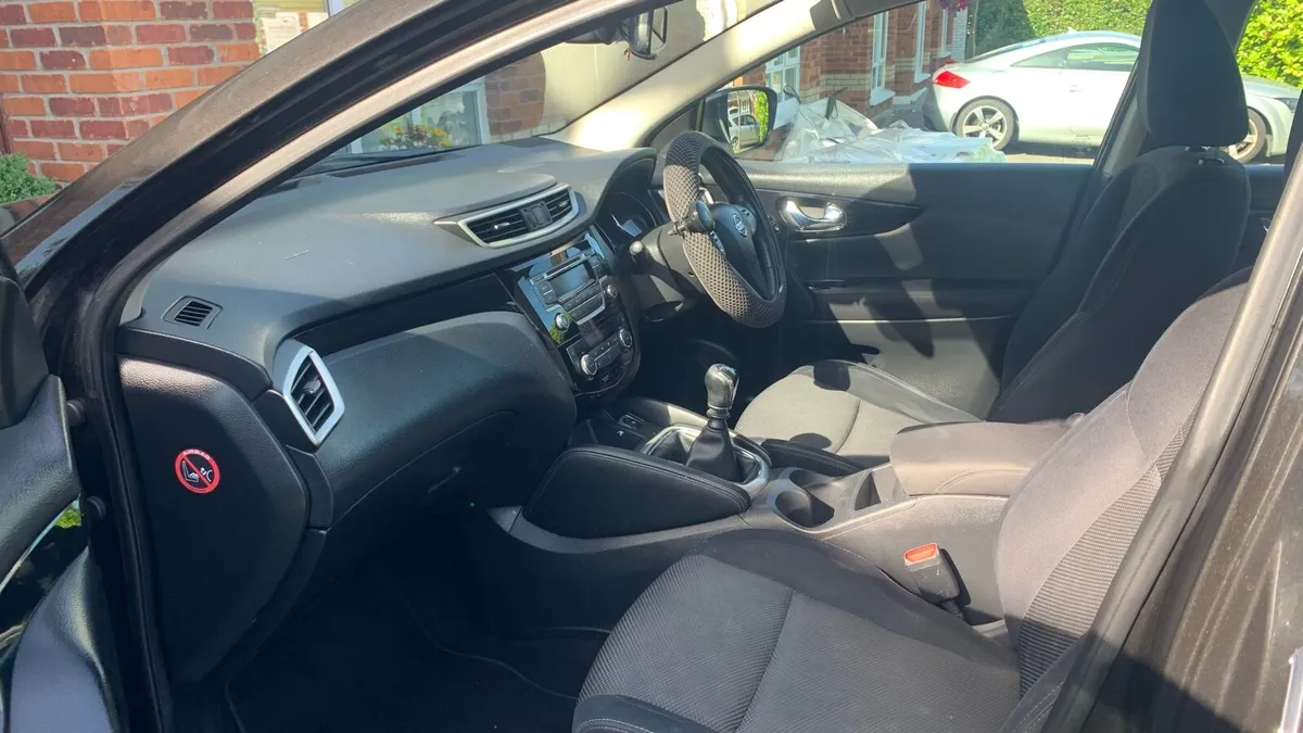 Nissan quashqai 1.5D 9450€ - Image 4