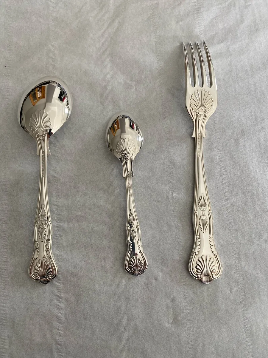 Newbridge silver plated tea spoon  fork dessert so - Image 1