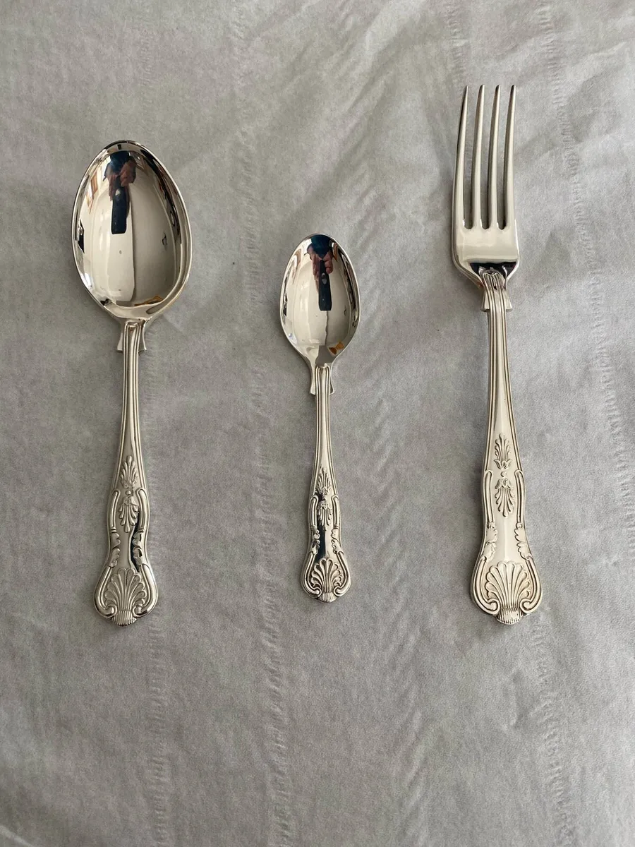 Newbridge silver plated tea spoon  fork dessert so - Image 2