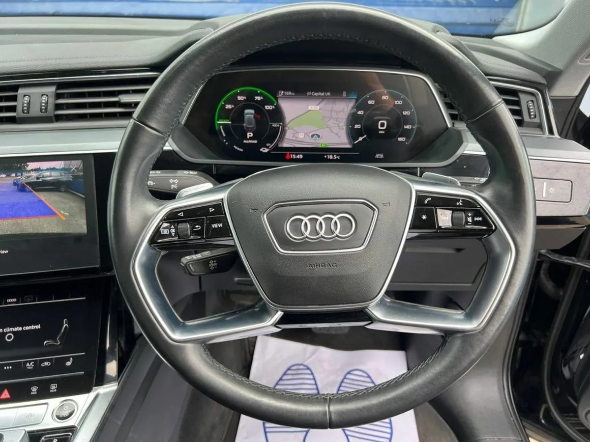 Audi e-tron 50 QUATTRO SPORT RS-PERFORMANCE // NEW - Image 4