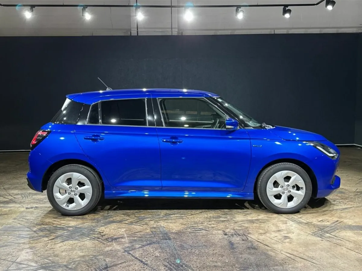 Suzuki Swift 1.2 HYBRID AUTOMATIC - NEW MODEL - HE - Image 2