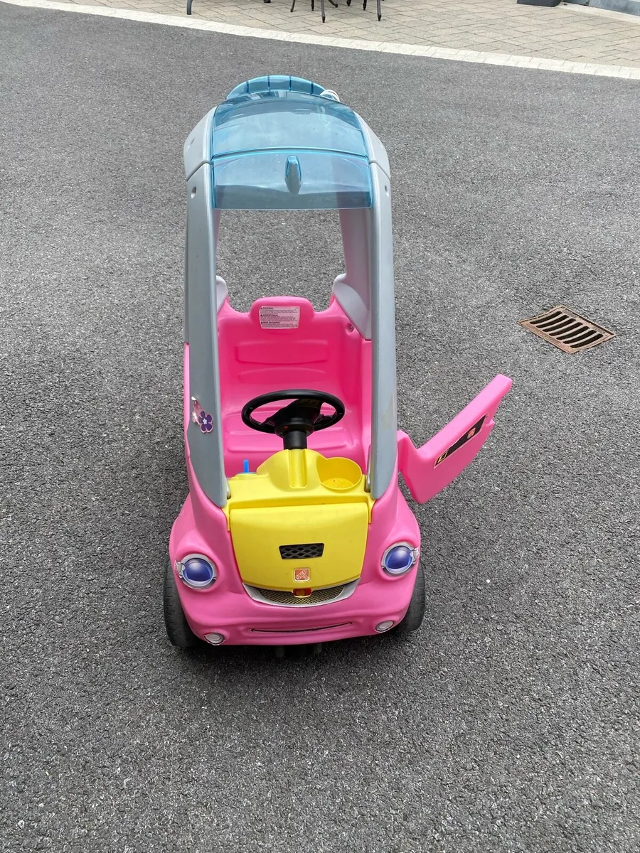 Little tykes Car - Image 1
