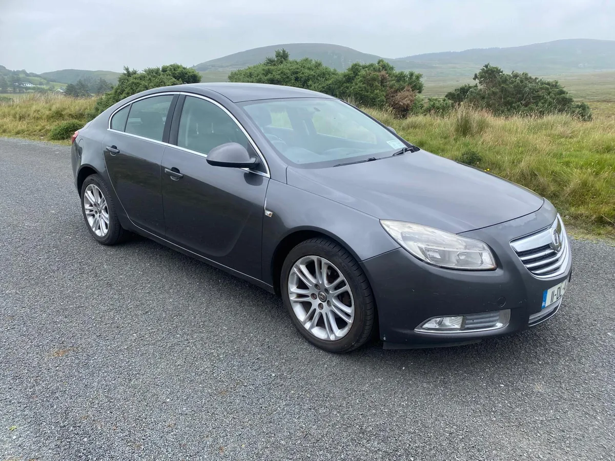 Vauxhall Insignia 2011 2.0 CDTI Exclusive - Image 2