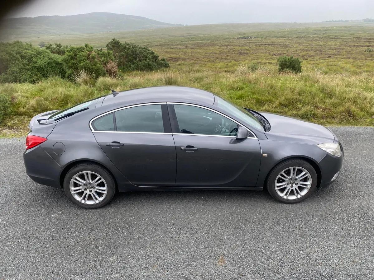 Vauxhall Insignia 2011 2.0 CDTI Exclusive - Image 3