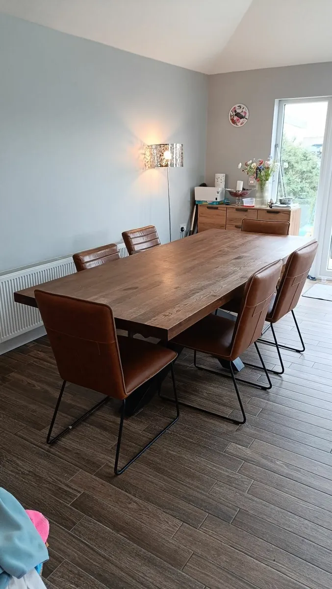 Kitchen table and 6 chairs - Image 1