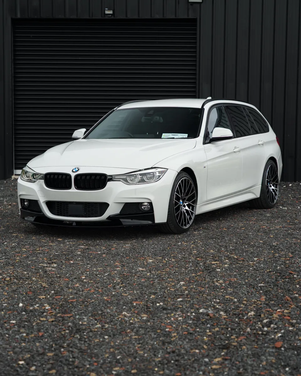 BMW 320d M sport Touring - Image 2