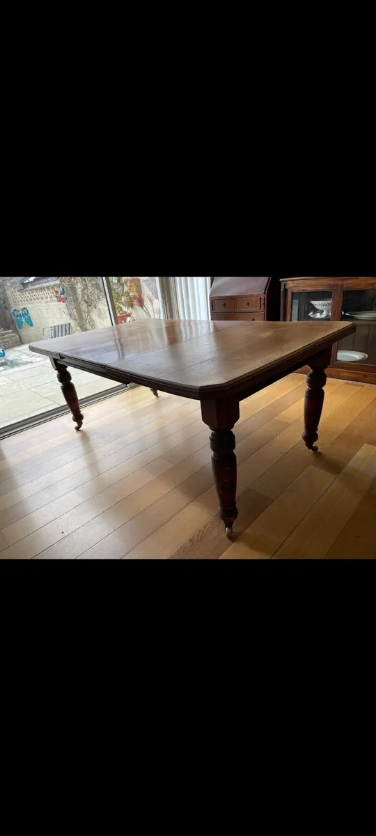Victorian dinner table 175/100 cm