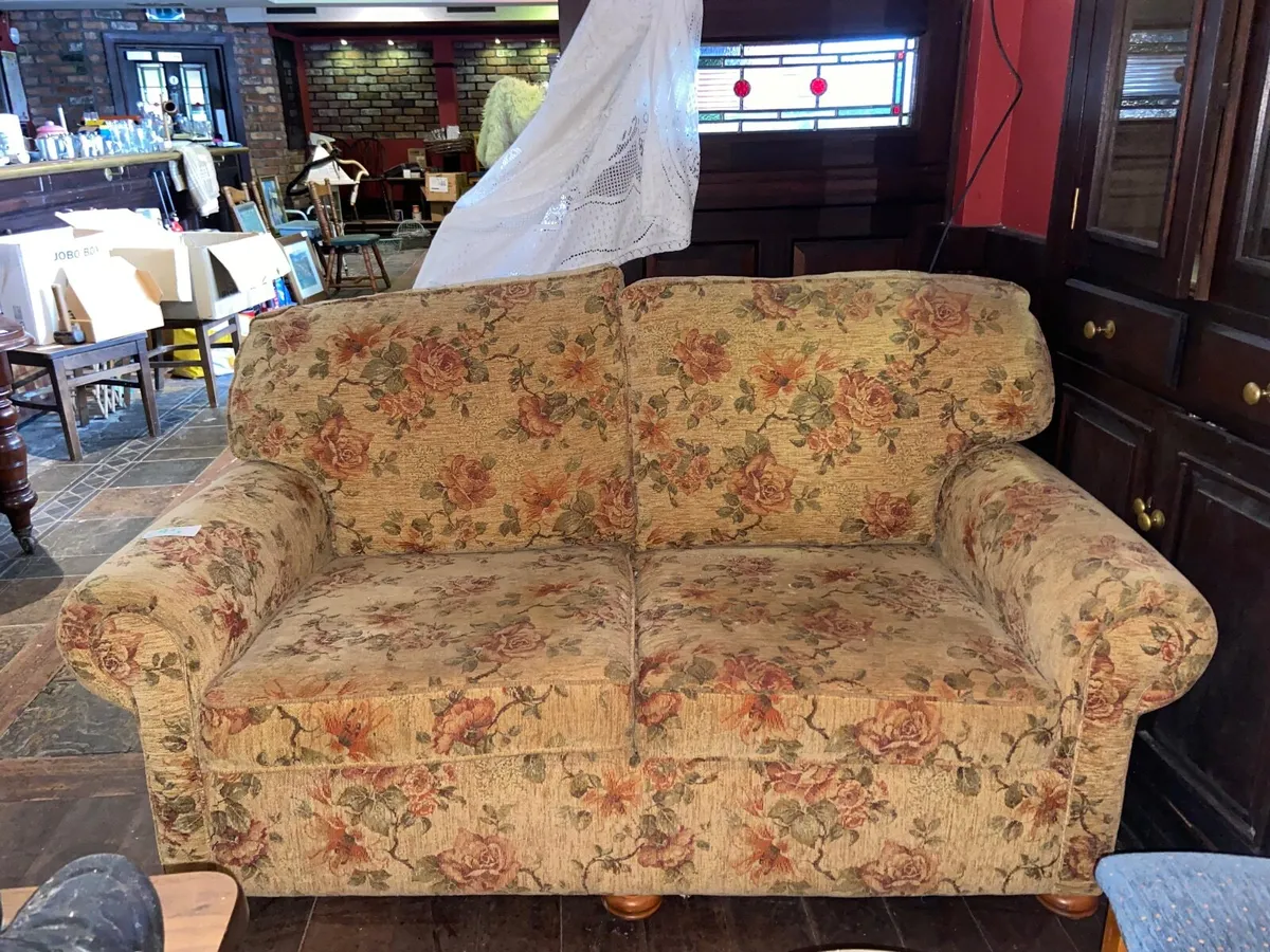 Couch - Image 2