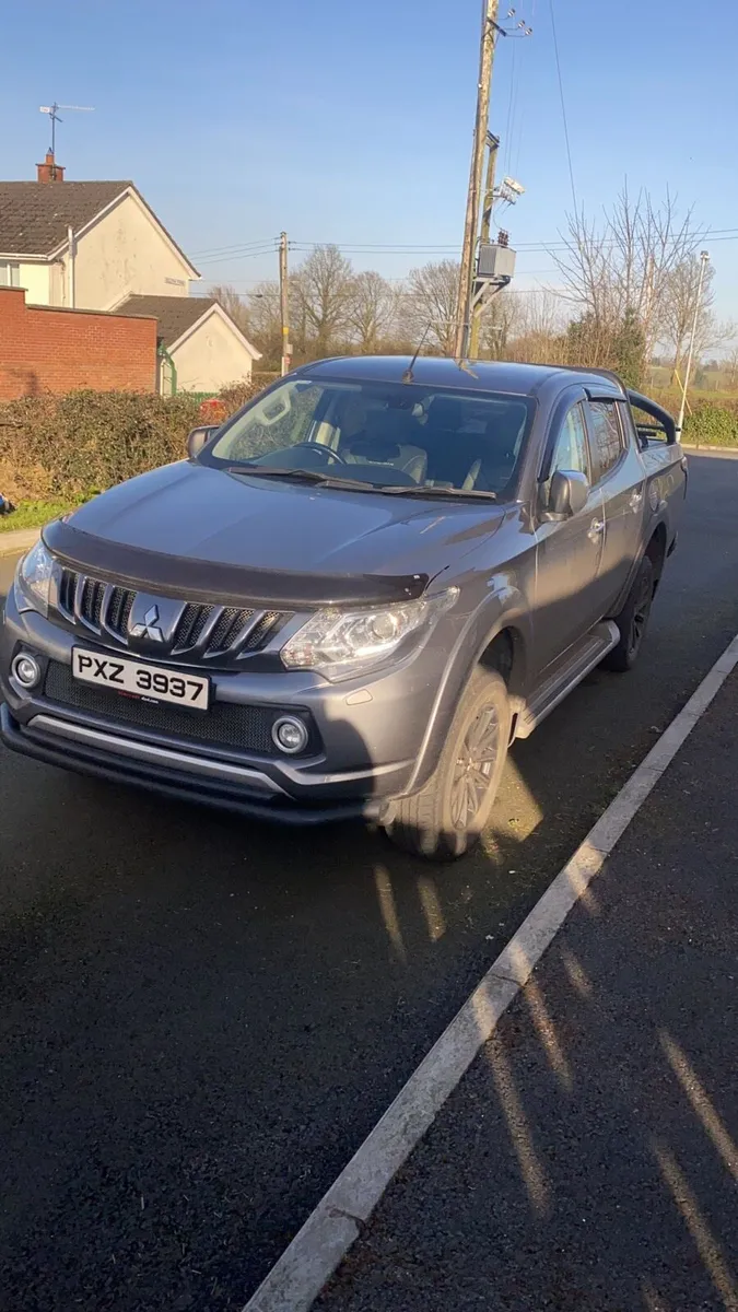 Mitsubishi L200 Barbarian 2019 Automatic - Image 2