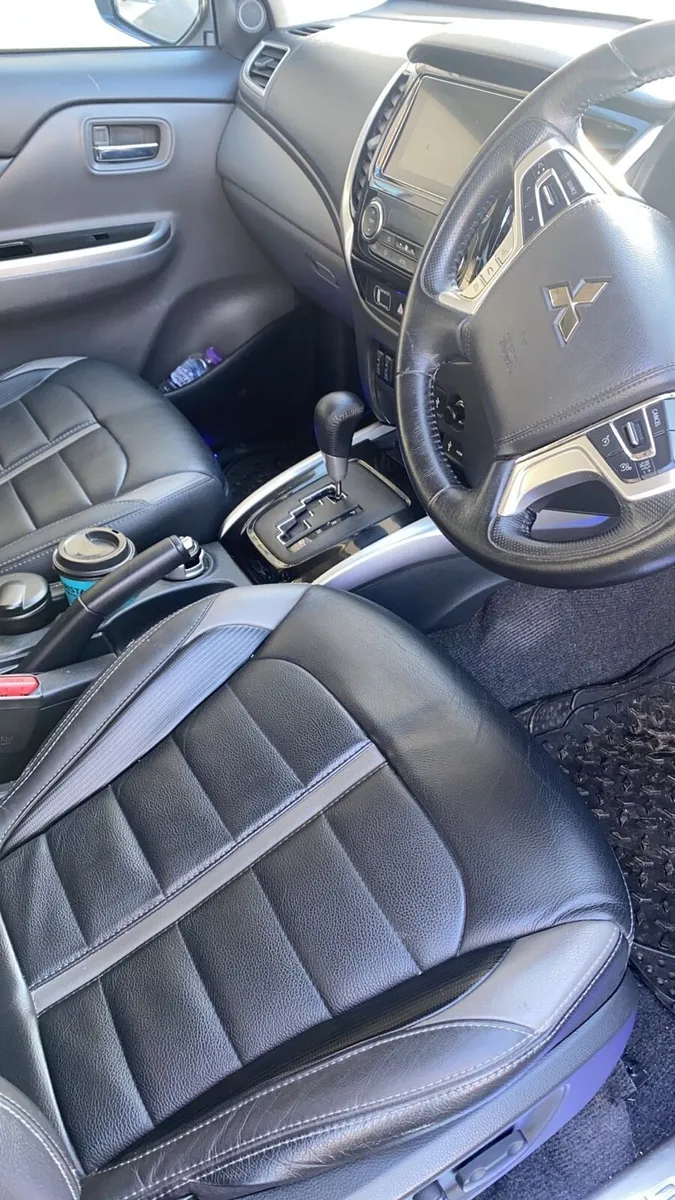 Mitsubishi L200 Barbarian 2019 Automatic - Image 3