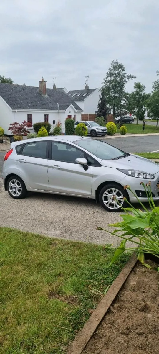 Ford Fiesta Automatic Low Klms / just serviced - Image 2